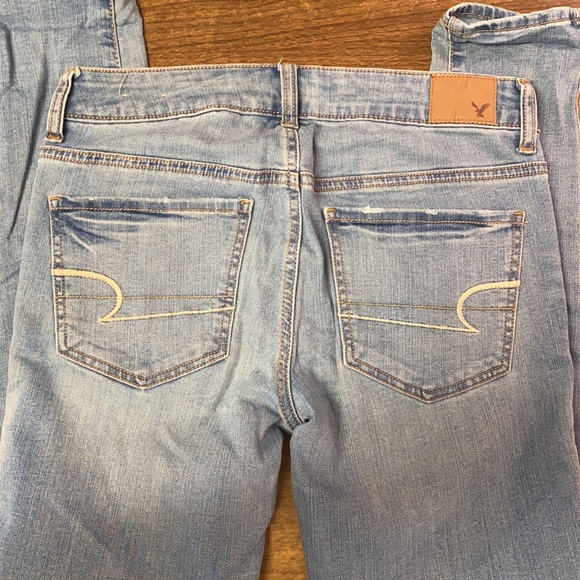American Eagle, denim blue jeans, size 6 - Picture 3 of 3